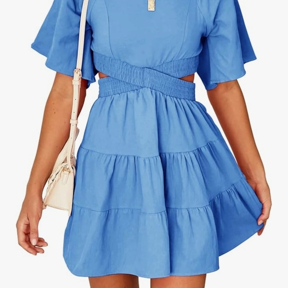 Chic Blue Puff Sleeve Dress - Picture 2 of 3